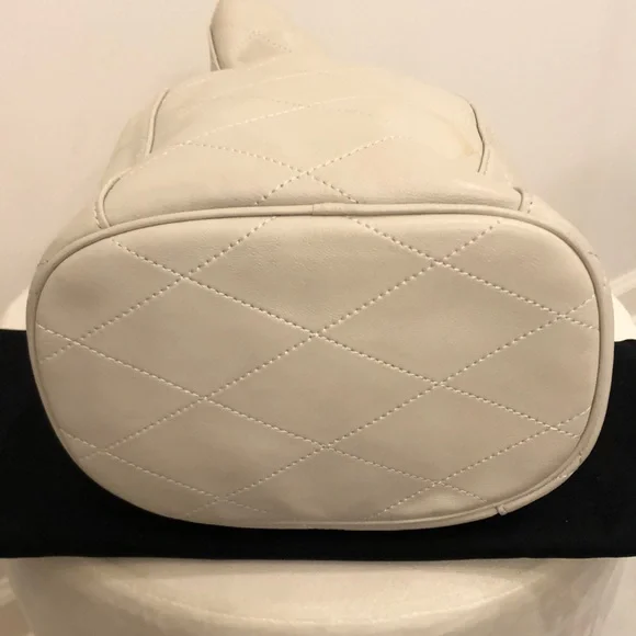 Saint Laurent Le Maillon Quilted Leather Bucket Bag - Picture 4 of 10